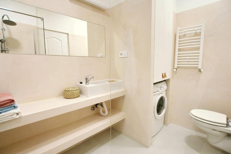 Pau Stylish Studios In The Heart Of Budapest Eksteriør billede