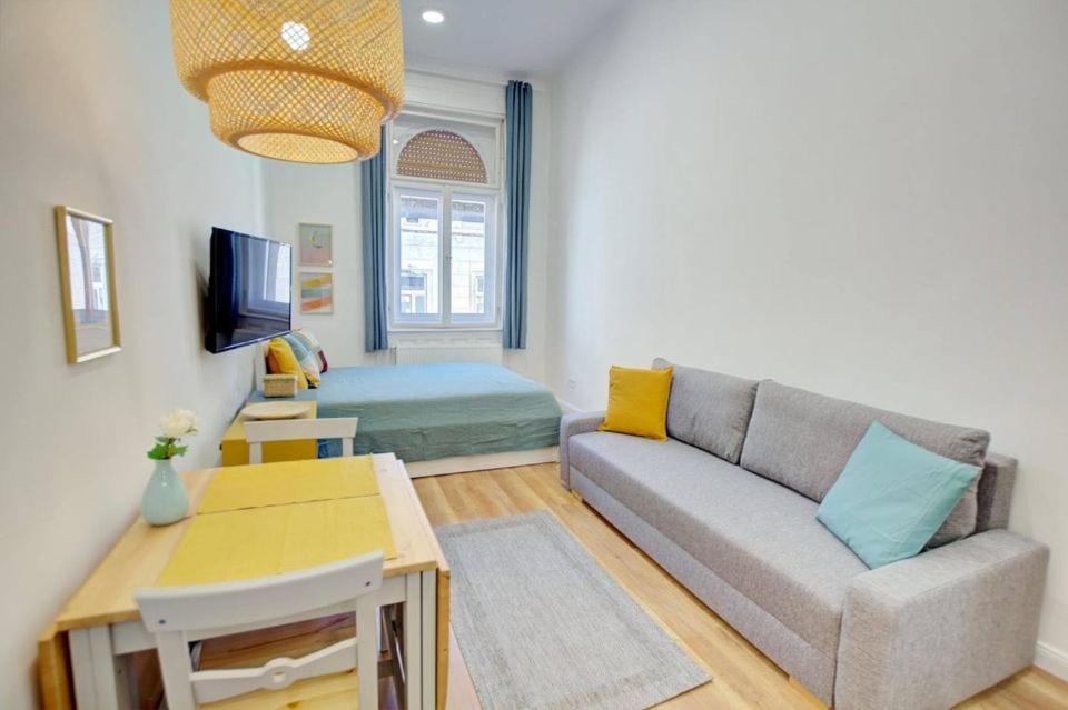 Pau Stylish Studios In The Heart Of Budapest Eksteriør billede